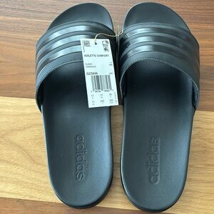 Adidas men’s Adilette comfort slides size 11